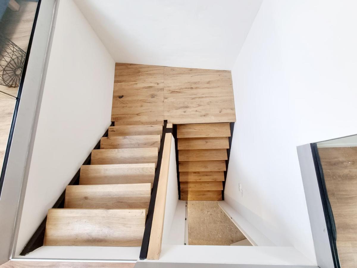 Akvatour Apartments 皮兰 外观 照片