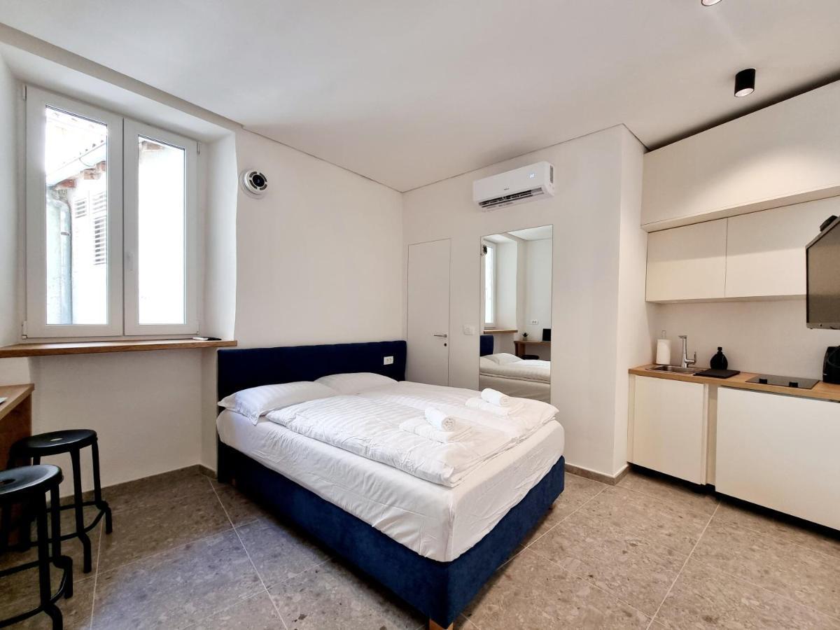 Akvatour Apartments 皮兰 外观 照片